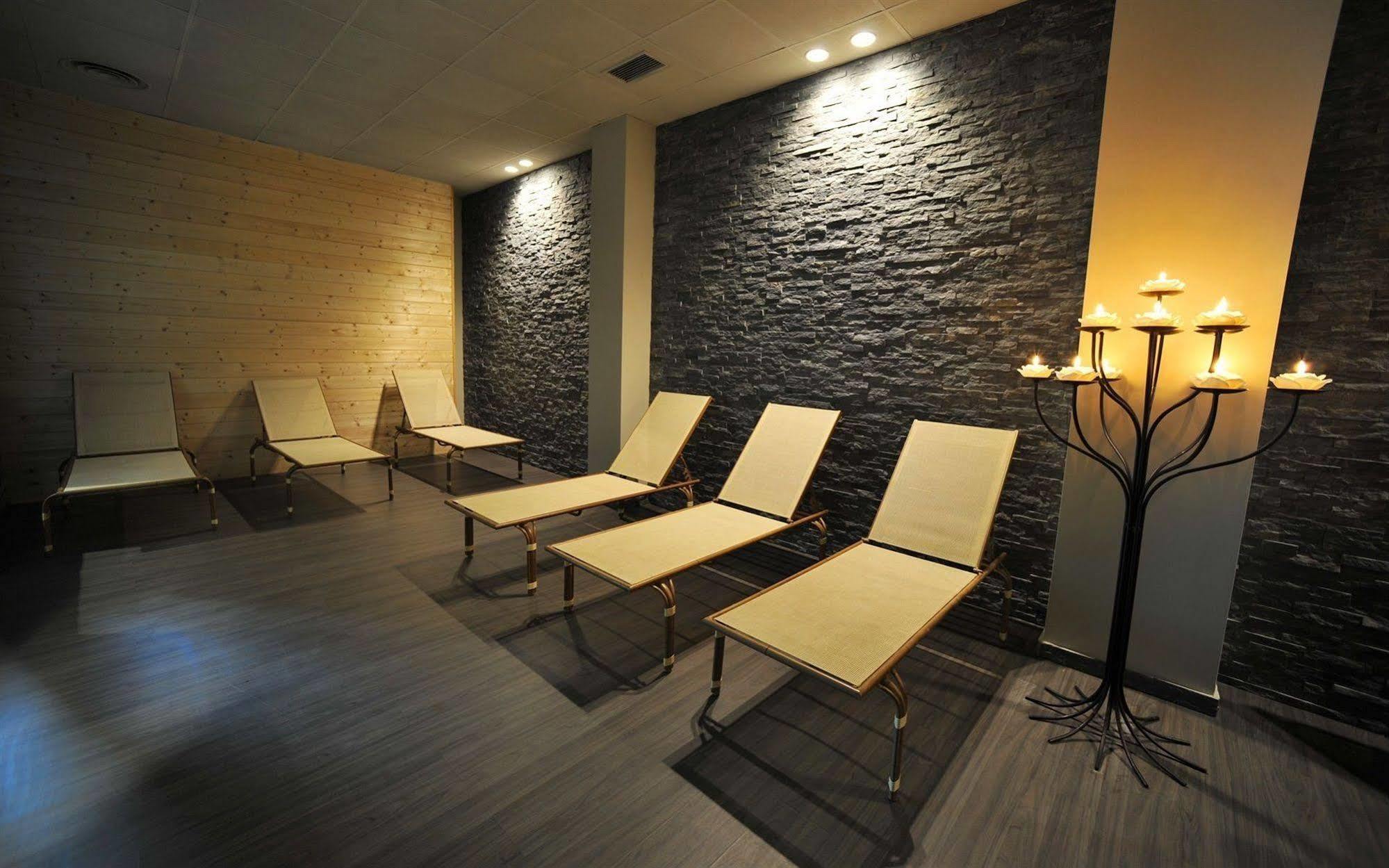 Hotel Villa Delle Ortensie Sant'Omobono Terme Экстерьер фото